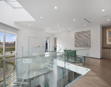 6379 Colgate Avenue - Photo Thumbnail 24