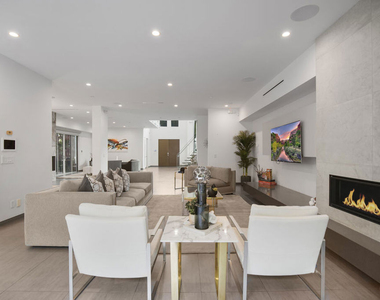 6379 Colgate Avenue - Photo Thumbnail 6