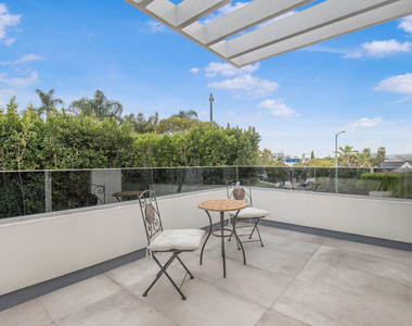 6379 Colgate Avenue - Photo Thumbnail 40