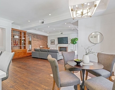 14917 Valley Vista Boulevard - Photo Thumbnail 13