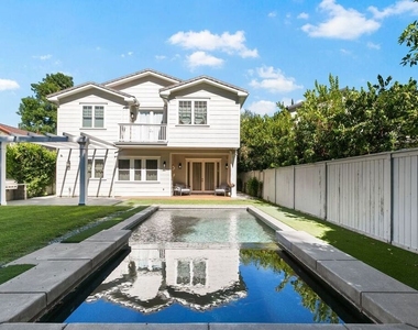 14917 Valley Vista Boulevard - Photo Thumbnail 4