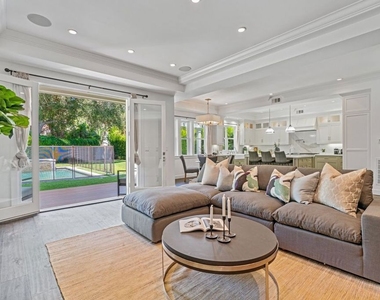 14917 Valley Vista Boulevard - Photo Thumbnail 15