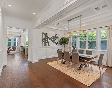 14917 Valley Vista Boulevard - Photo Thumbnail 8