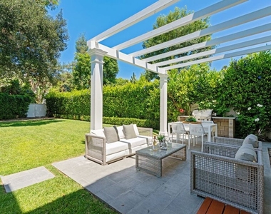 14917 Valley Vista Boulevard - Photo Thumbnail 30
