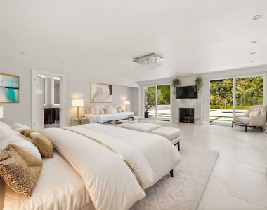 801 N Alta Drive - Photo Thumbnail 9