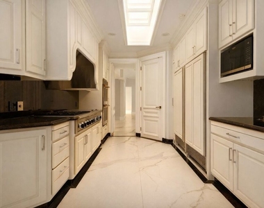 801 N Alta Drive - Photo Thumbnail 8