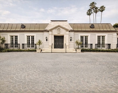 801 N Alta Drive - Photo Thumbnail 2