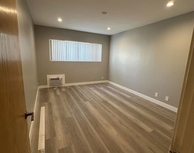 326 S Serrano Avenue - Photo Thumbnail 10