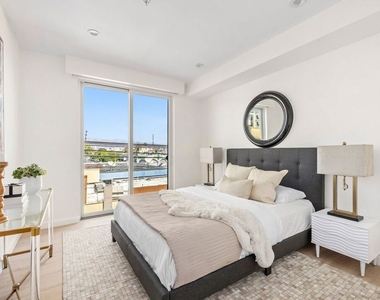 1414 1/2 S Beverly Dr - Photo Thumbnail 1