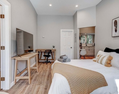146 Witmer Street - Photo Thumbnail 3