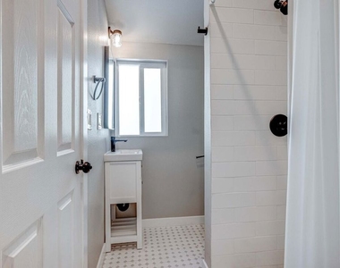 146 Witmer Street - Photo Thumbnail 33