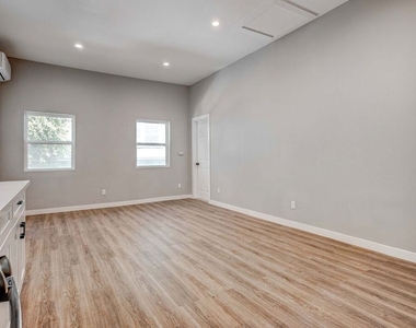 146 Witmer Street - Photo Thumbnail 38