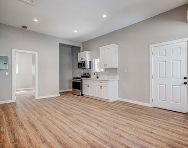 146 Witmer Street - Photo Thumbnail 35
