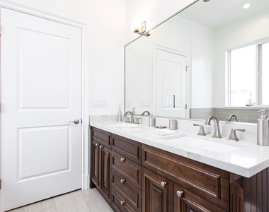 907 S Shenandoah Street - Photo Thumbnail 7