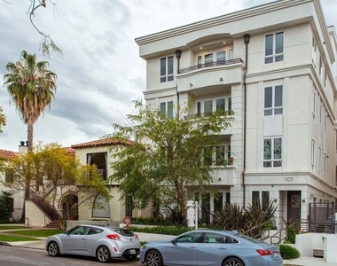 907 S Shenandoah Street - Photo Thumbnail 15