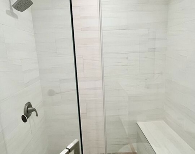 233 N Berendo Street - Photo Thumbnail 9