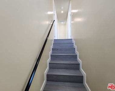 1535 W 80th Street - Photo Thumbnail 9