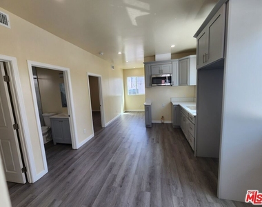 1535 W 80th Street - Photo Thumbnail 1