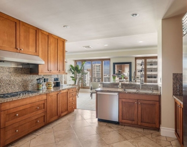 10727 Wilshire Boulevard - Photo Thumbnail 10