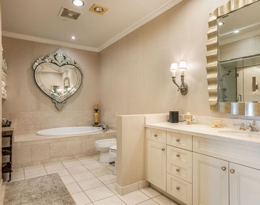 10727 Wilshire Boulevard - Photo Thumbnail 19