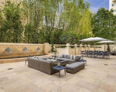 10727 Wilshire Boulevard - Photo Thumbnail 29
