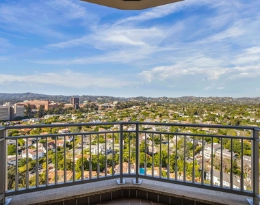 10727 Wilshire Boulevard - Photo Thumbnail 6
