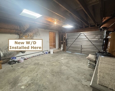 2317 Maplewood Way - Photo Thumbnail 12