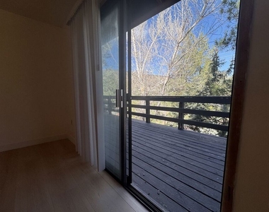 2317 Maplewood Way - Photo Thumbnail 29