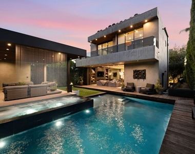 418 N Sweetzer Avenue - Photo Thumbnail 1