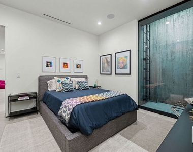 418 N Sweetzer Avenue - Photo Thumbnail 23