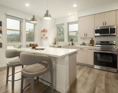 2720 N Cadence Way - Photo Thumbnail 4
