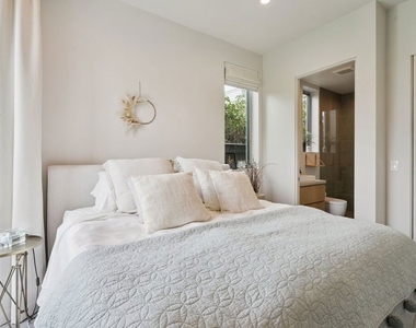1310 Preston Way - Photo Thumbnail 8