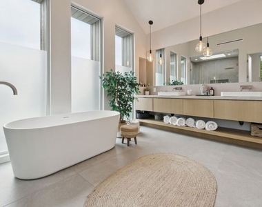 1310 Preston Way - Photo Thumbnail 15