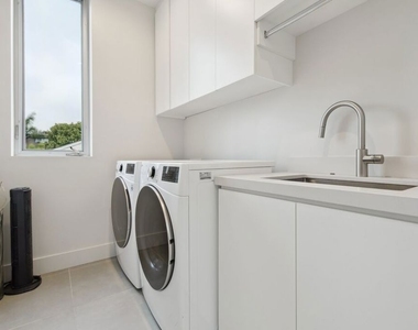 1310 Preston Way - Photo Thumbnail 26