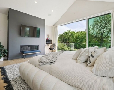 1310 Preston Way - Photo Thumbnail 11