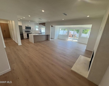 21420 Chatsworth Street - Photo Thumbnail 4