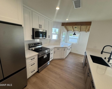 21420 Chatsworth Street - Photo Thumbnail 9
