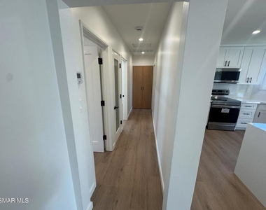 21420 Chatsworth Street - Photo Thumbnail 13