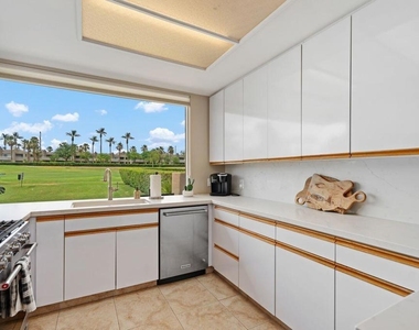 20 Pebble Beach Drive - Photo Thumbnail 16
