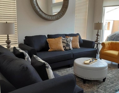 52430 Hawthorn Court - Photo Thumbnail 2