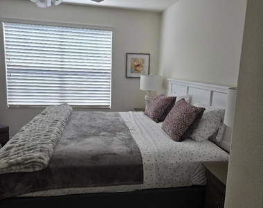 52430 Hawthorn Court - Photo Thumbnail 15