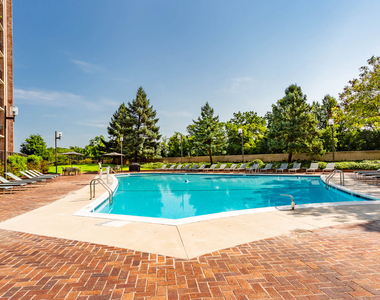 1801 Crystal Dr. - Photo Thumbnail 7