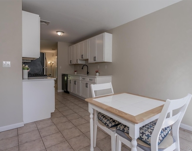 423 Kings Highway - Photo Thumbnail 5