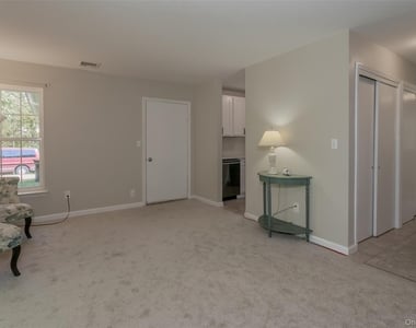 423 Kings Highway - Photo Thumbnail 3