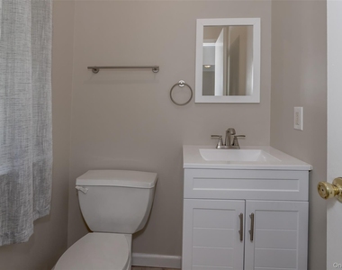 423 Kings Highway - Photo Thumbnail 8