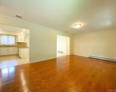 10 Fairview Drive - Photo Thumbnail 1