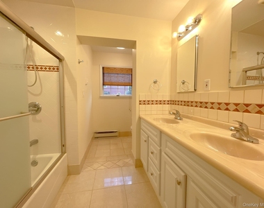 10 Fairview Drive - Photo Thumbnail 4