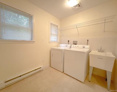 10 Fairview Drive - Photo Thumbnail 9