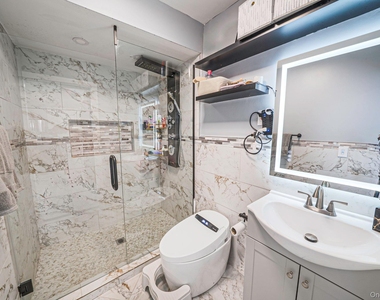 158 Mohawk Street - Photo Thumbnail 6
