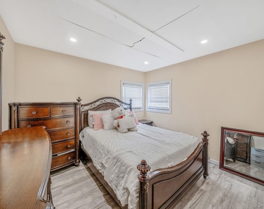 158 Mohawk Street - Photo Thumbnail 7